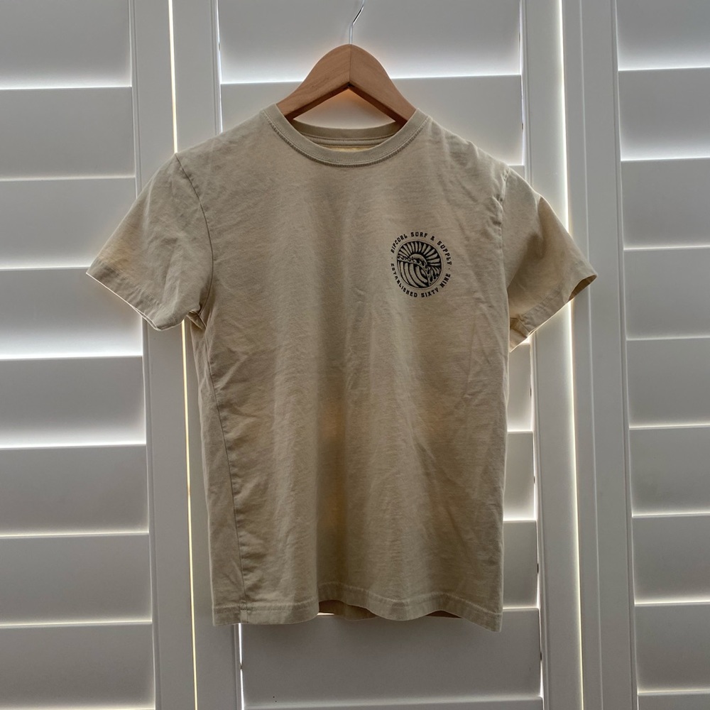 Boys small ripcurl graphic tee